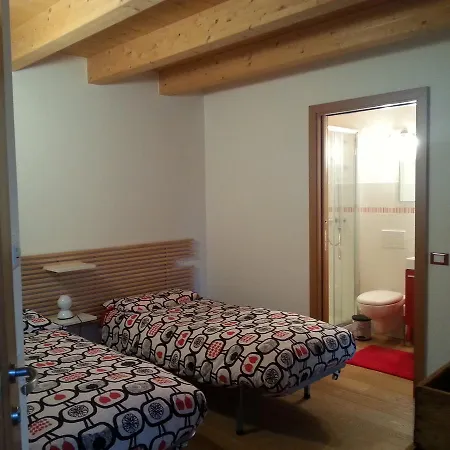 Al Gatto Nero Bed & Breakfast *