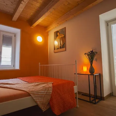 Al Gatto Nero Bed & Breakfast *